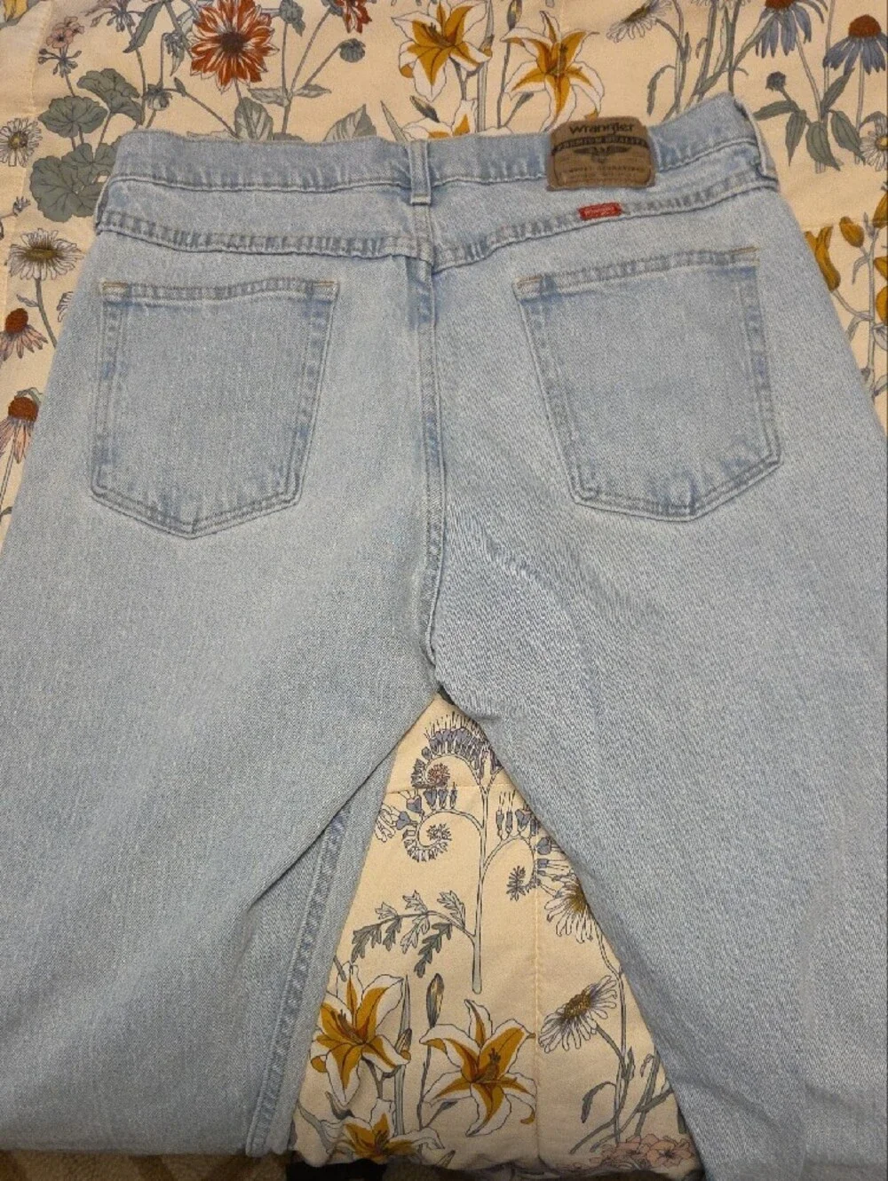 Wrangler Pale Blue Straight Leg Men's Jeans